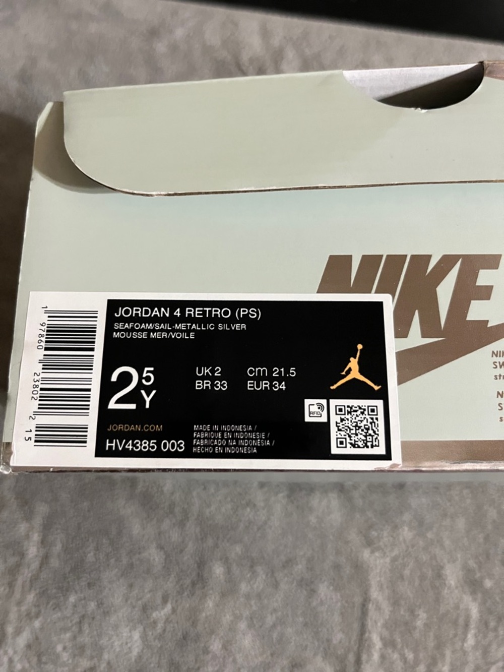 Jordan Kids Mint Green Low Top Sneakers - Picture 2 of 4